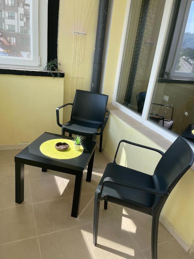 Appartamento Lotos Apartament Burgas Esterno foto